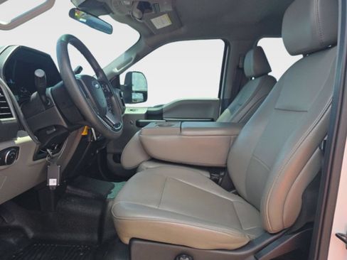 Used 2021 Ford F250 XL w/ Power Equipment Group AWD/4WD image 8