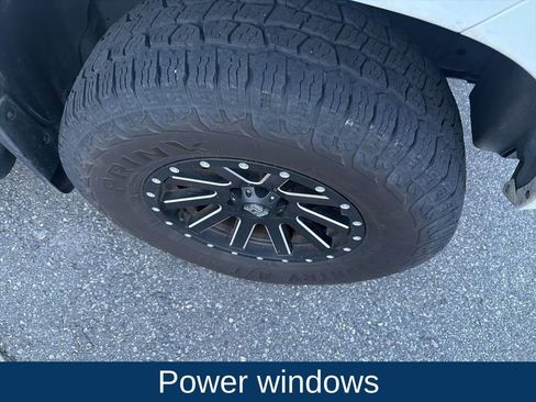 Used 2022 Nissan Frontier S image 6