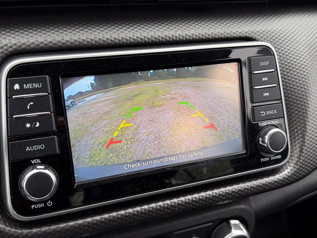 Used 2020 Nissan Kicks S FWD image 17