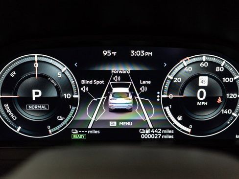 New 2025 Mitsubishi Outlander SE image 17