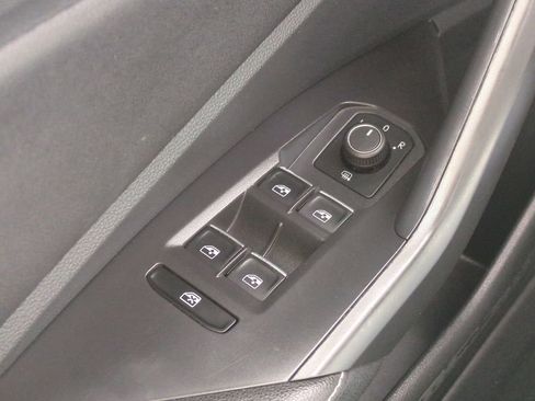 Used 2024 Volkswagen Jetta SE image 24