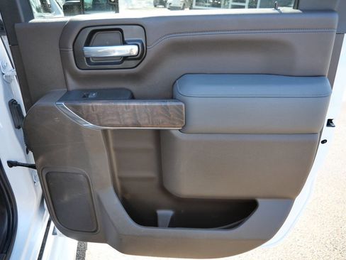 Used 2022 GMC Sierra 3500 Denali image 18