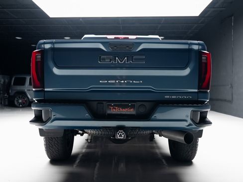 Used 2024 GMC Sierra 2500 Denali Ultimate w/ LPO, GMC Protection Package image 28