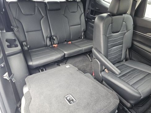 Used 2024 Kia Telluride SX Prestige AWD/4WD image 5