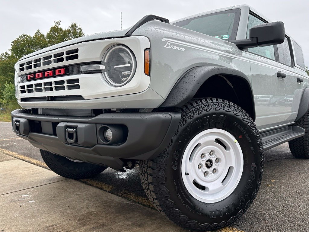 New 2026 Ford Bronco Heritage Edition AWD/4WD image 34