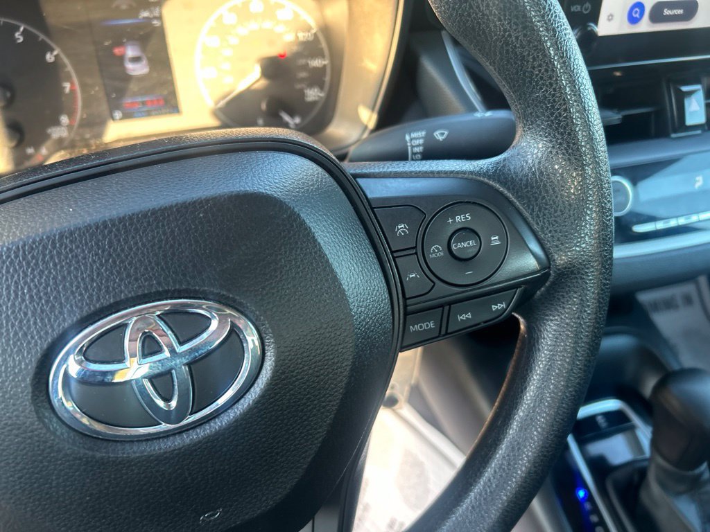 Used 2024 Toyota Corolla LE FWD image 27