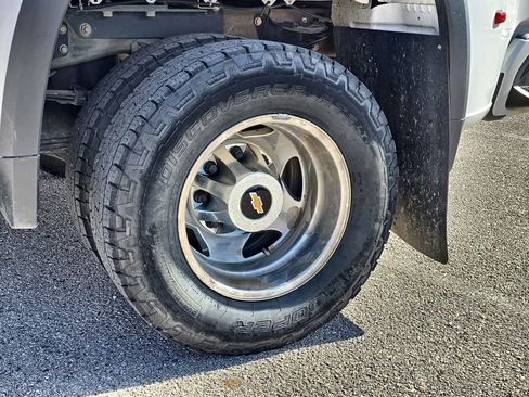 Used 2021 Chevrolet Silverado 3500 High Country w/ Technology Package image 11