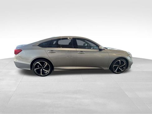 Used 2020 Honda Accord Sport image 3
