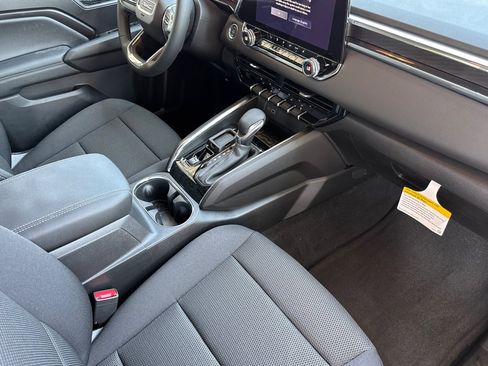 New 2025 GMC Canyon Elevation w/ Convenience Package image 16