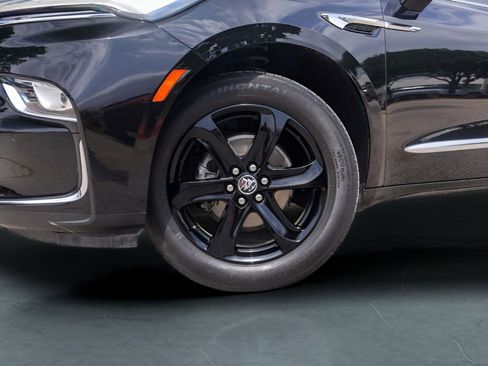 Used 2023 Buick Enclave Essence w/ Sport Touring Edition FWD image 4