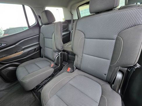 Used 2023 GMC Acadia SLE w/ Driver Convenience Package image 16