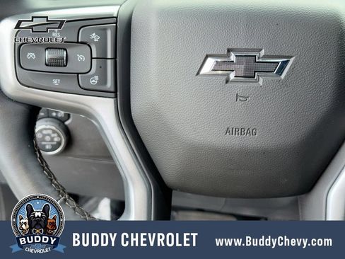 Used 2026 Chevrolet Silverado 1500 LT Trail Boss w/ LT Trail Boss Premium Package AWD/4WD image 17