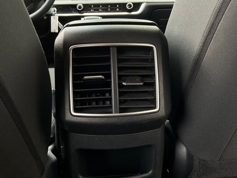 Used 2025 Kia Sportage LX image 12