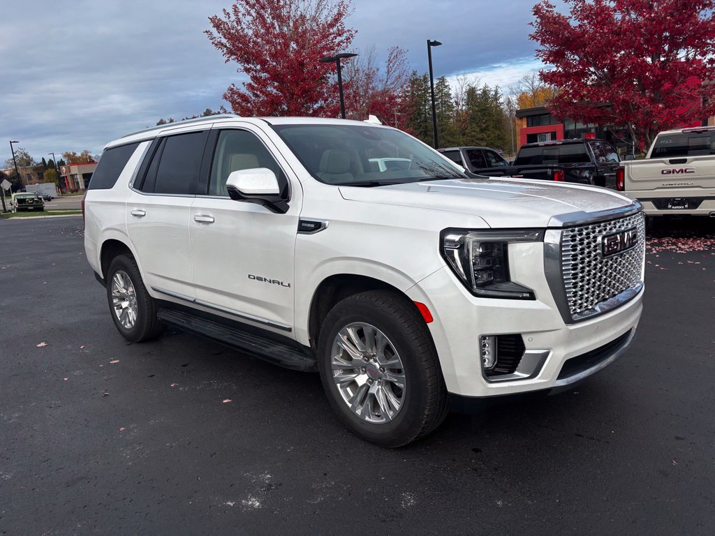 Used 2023 GMC Yukon Denali AWD/4WD image 4