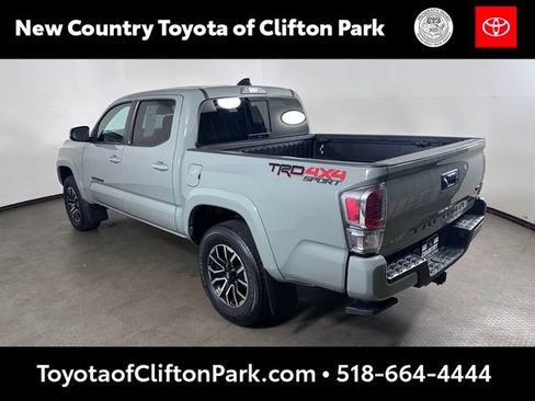Used 2023 Toyota Tacoma TRD Sport w/ Black Out Package (TMS) AWD/4WD image 5