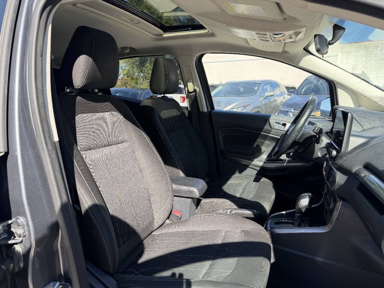 Used 2018 Ford EcoSport SE w/ SE Convenience Package FWD image 8