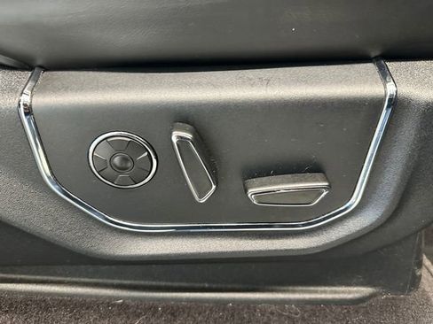 Used 2016 Ford F150 Platinum w/ Trailer Tow Package AWD/4WD image 23