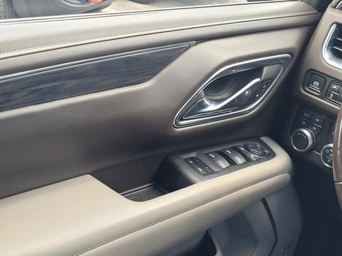 Used 2021 GMC Yukon SLT w/ SLT Luxury Plus Package image 33