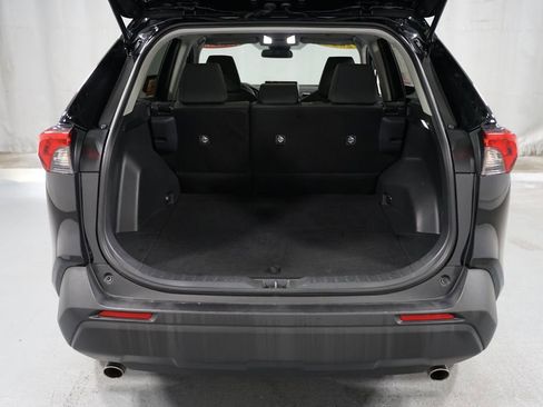 Certified 2024 Toyota RAV4 LE FWD image 32