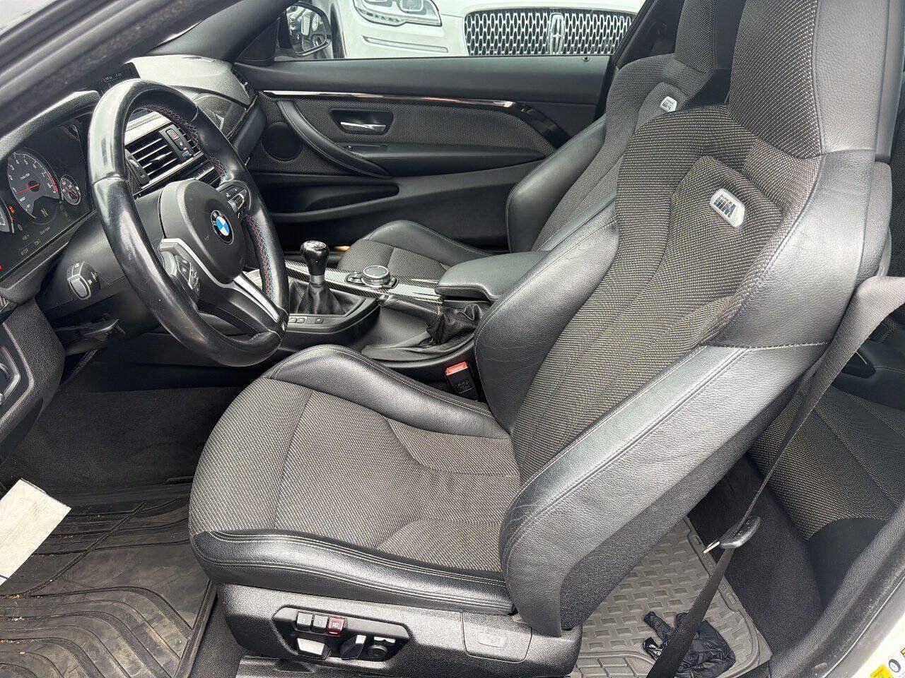 Used 2015 BMW M4 Coupe w/ Executive Package RWD image 5