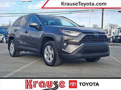 Certified 2020 Toyota RAV4 XLE w/ Convenience Package image 1
