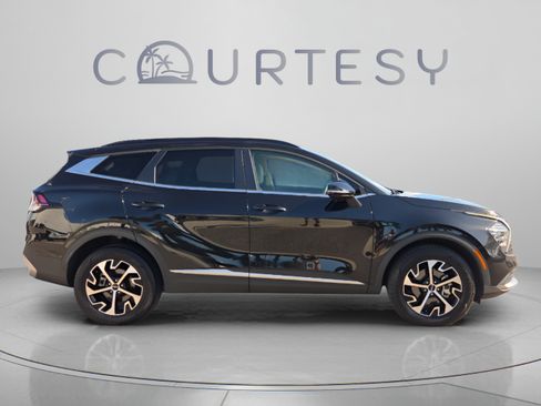 Used 2025 Kia Sportage EX w/ EX Premium Package AWD/4WD image 5
