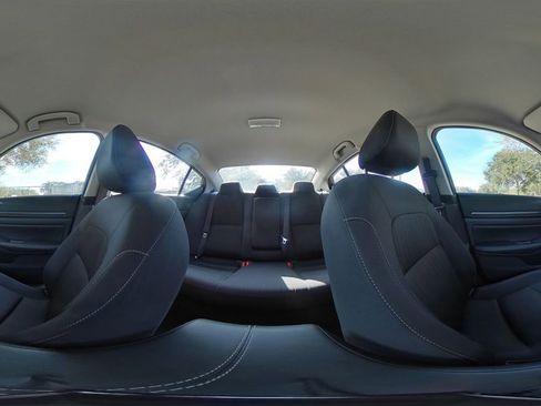 Used 2025 Nissan Altima 2.5 SV image 36