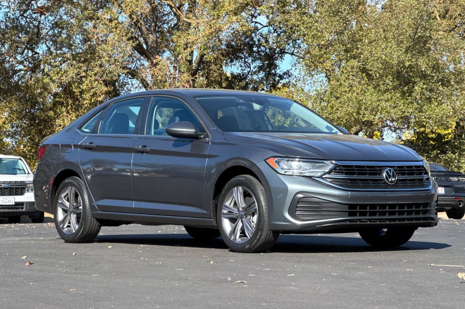 Used 2022 Volkswagen Jetta SE FWD image 9