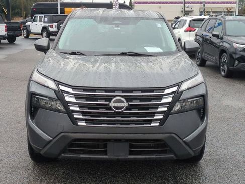 Used 2024 Nissan Rogue SV image 8