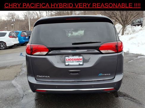 Used 2018 Chrysler Pacifica Limited w/ Advanced Safetytec Group image 5