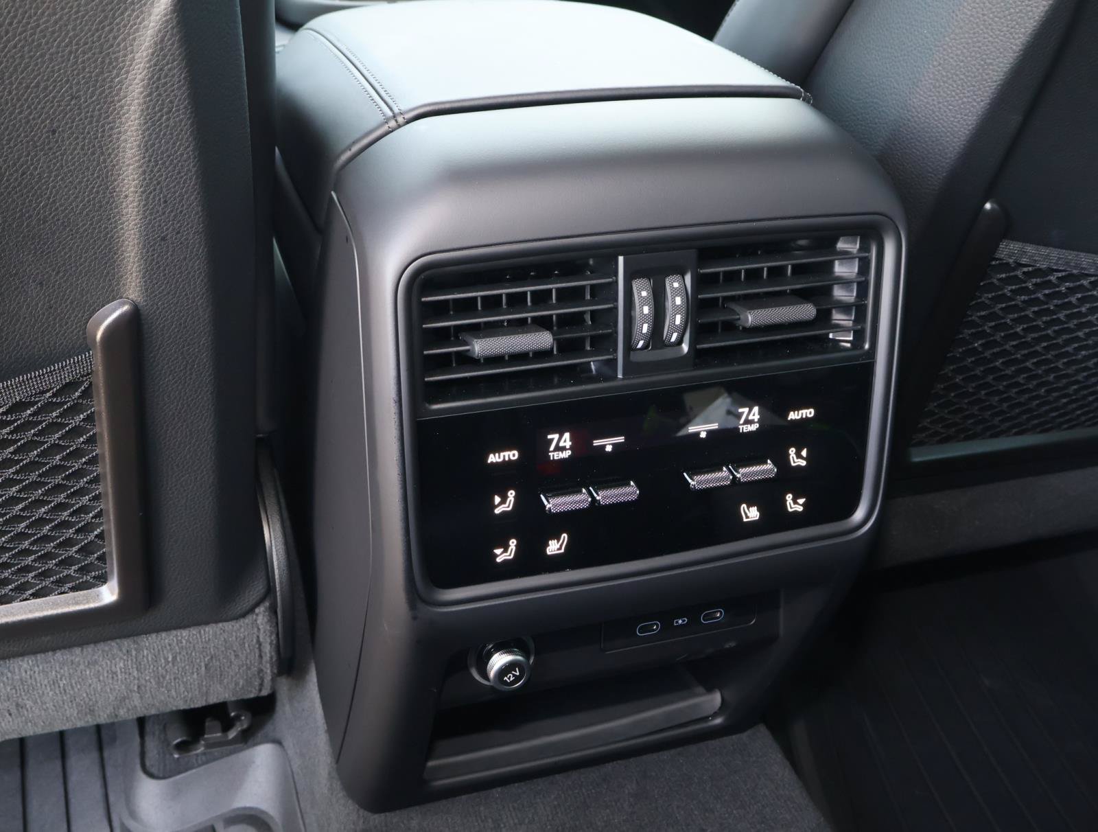 Used 2026 Porsche Cayenne GTS AWD/4WD image 14