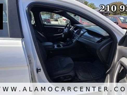 Used 2018 Ford Taurus SEL w/ Equipment Group 201A AWD/4WD image 14