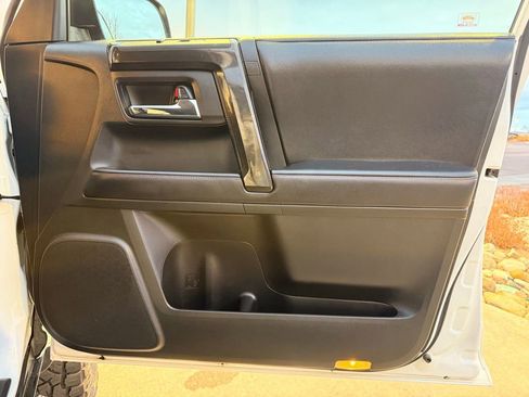 Used 2019 Toyota 4Runner TRD Off-Road Premium image 30