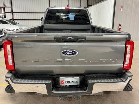 Used 2025 Ford F350 XL w/ XL Chrome Package image 4