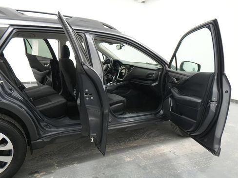 Used 2020 Subaru Outback Premium AWD/4WD image 27