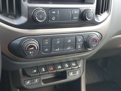 Certified 2019 Chevrolet Colorado Z71 AWD/4WD image 24
