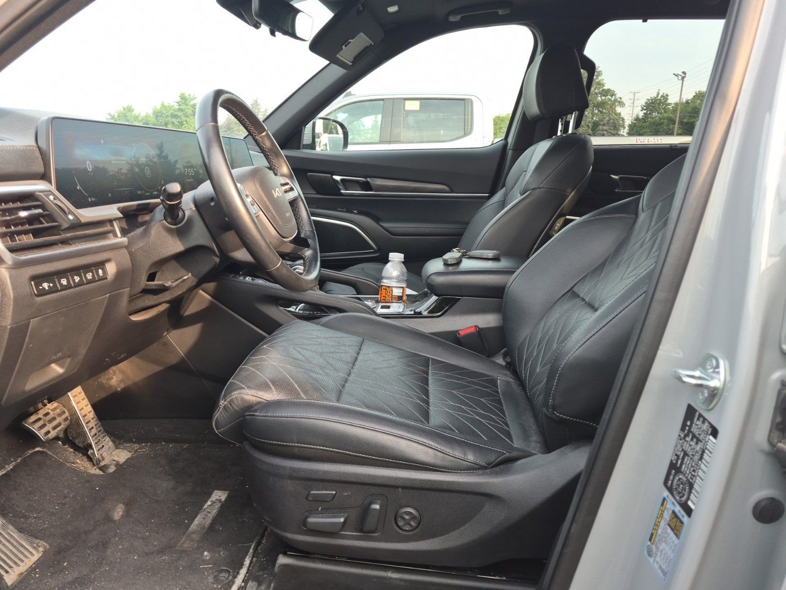 Used 2024 Kia Telluride SX AWD/4WD image 11