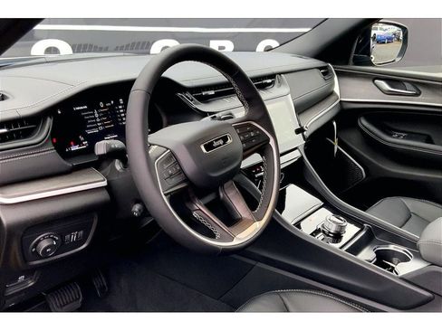 New 2026 Jeep Grand Cherokee L Limited image 6