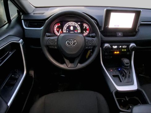 Used 2024 Toyota RAV4 LE FWD image 5
