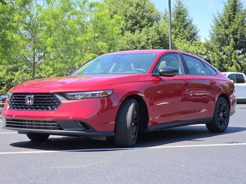 Certified 2025 Honda Accord SE image 16