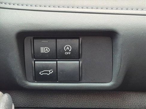 Used 2024 Toyota Highlander XSE FWD image 15