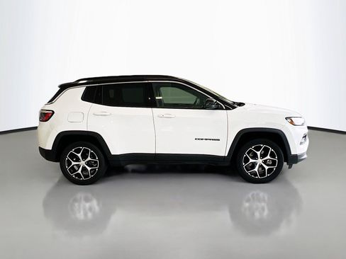 Used 2024 Jeep Compass Limited AWD/4WD image 16