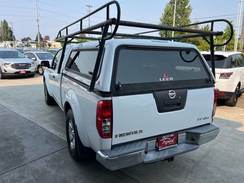 Used 2012 Nissan Frontier SV AWD/4WD image 5