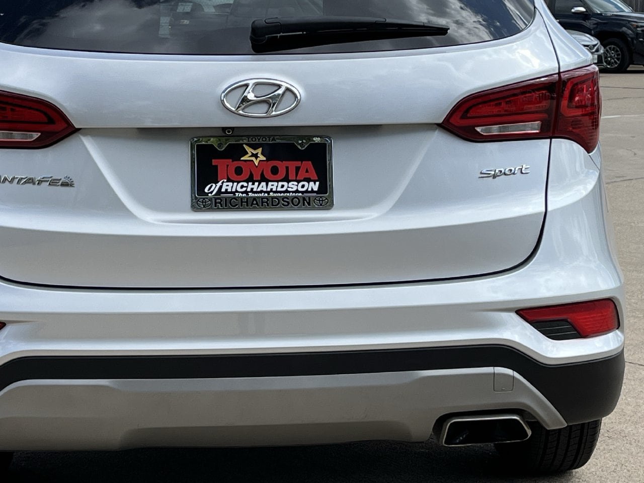 Used 2017 Hyundai Santa Fe Sport FWD image 6