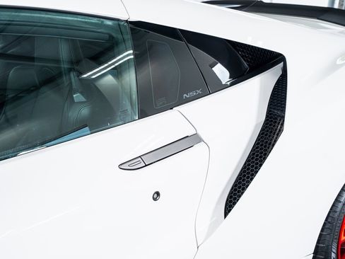 Used 2018 Acura NSX image 22