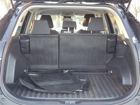 Used 2022 Toyota RAV4 LE image 7