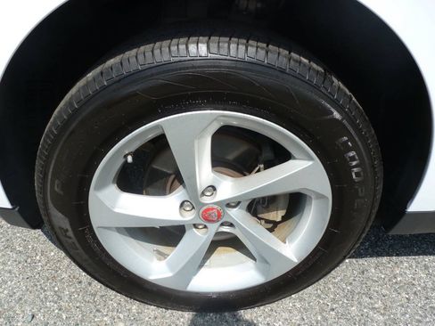 Used 2019 Jaguar F-PACE Premium AWD/4WD image 32