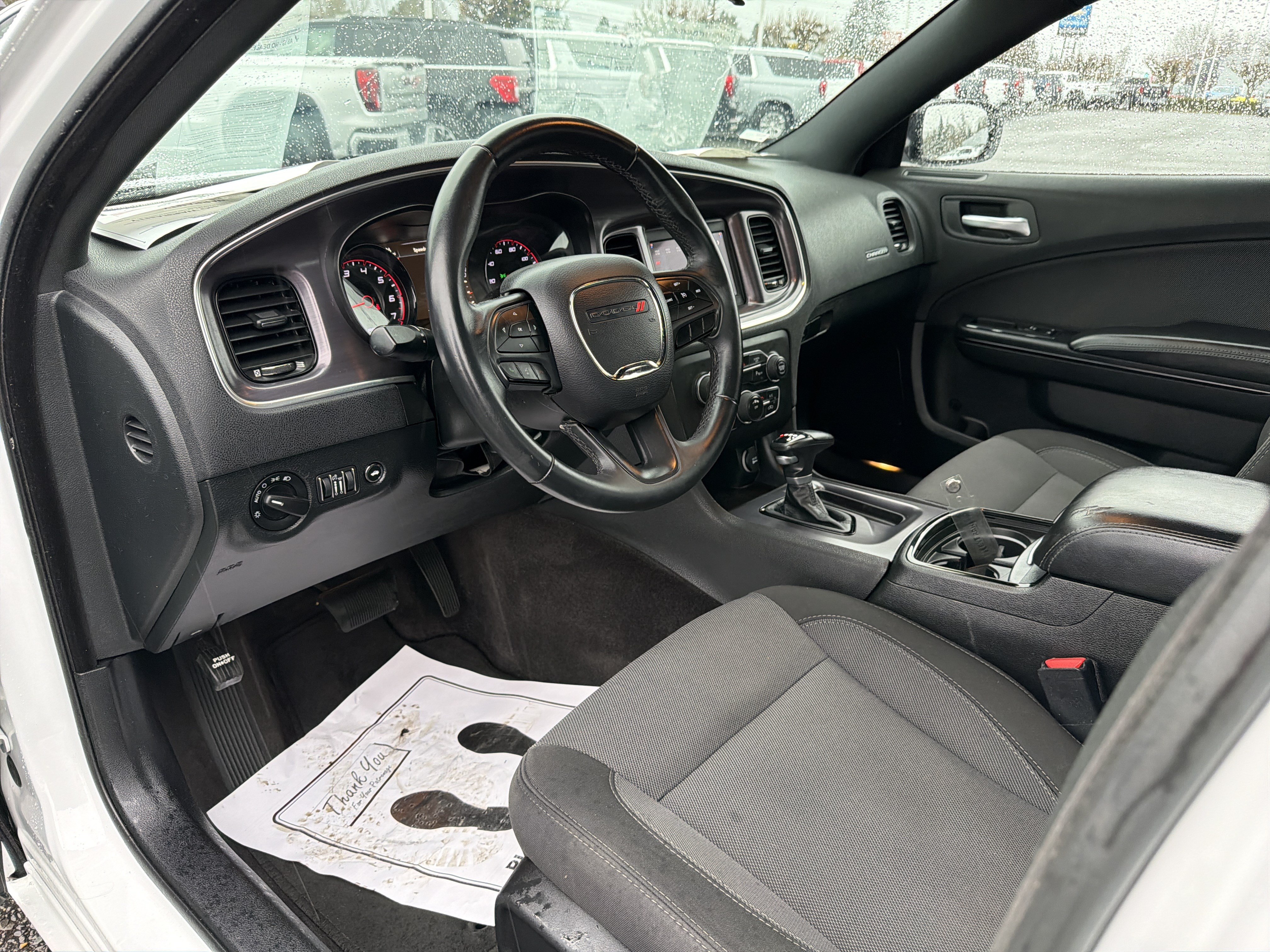 Used 2018 Dodge Charger SXT w/ Blacktop Package RWD image 9