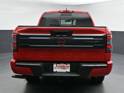 Used 2025 Nissan Frontier PRO-4X w/ Pro Convenience Package image 8