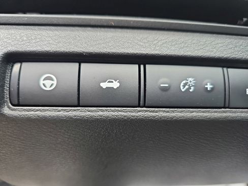 Used 2024 Nissan Altima 2.5 SL FWD image 15